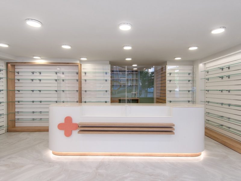 ΦΑΡΜΑΚΕΙΟ ΚΡΑΝΙΩΤΗΣ, ΖΩΓΡΑΦΟΥ