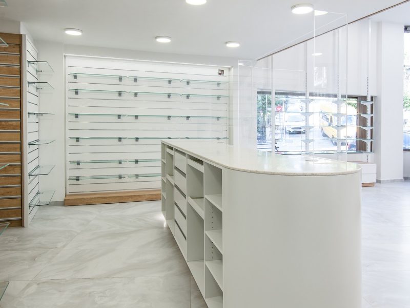 ΦΑΡΜΑΚΕΙΟ ΚΡΑΝΙΩΤΗΣ, ΖΩΓΡΑΦΟΥ