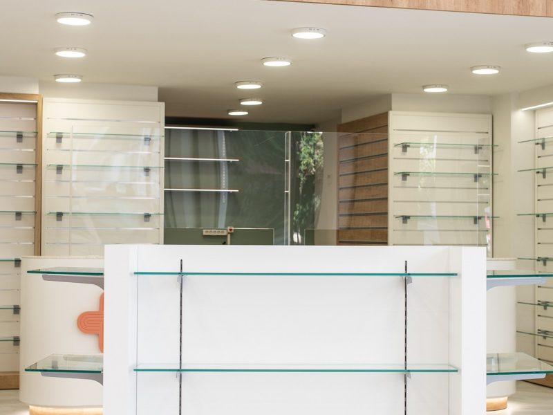 ΦΑΡΜΑΚΕΙΟ ΚΡΑΝΙΩΤΗΣ, ΖΩΓΡΑΦΟΥ