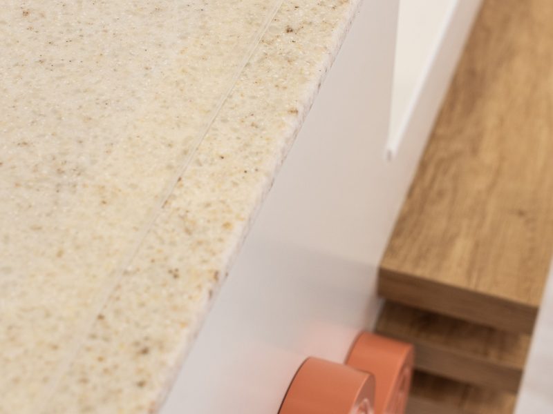 ΦΑΡΜΑΚΕΙΟ ΚΡΑΝΙΩΤΗΣ, ΖΩΓΡΑΦΟΥ