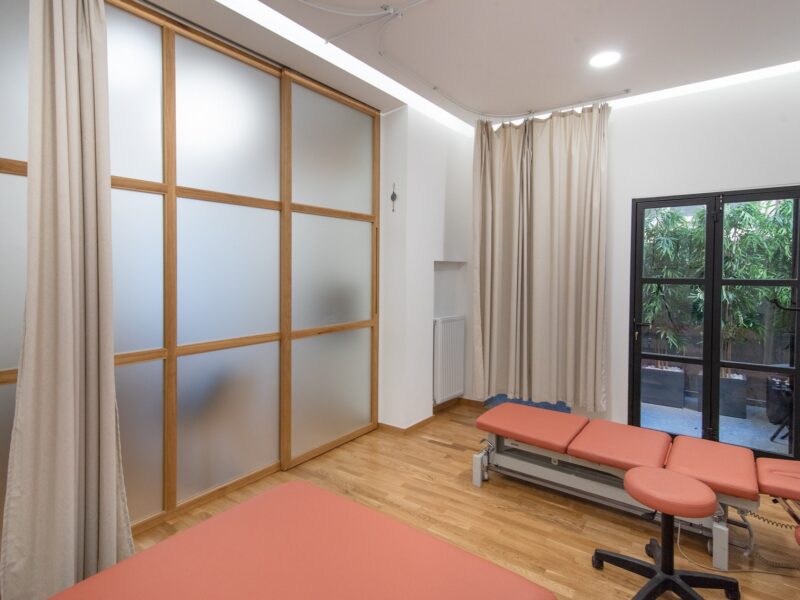 ΙΗΣΗΣ θεραπευτηριο Βυρωνας