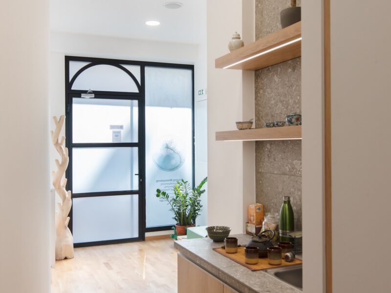 ΙΗΣΗΣ θεραπευτηριο Βυρωνας