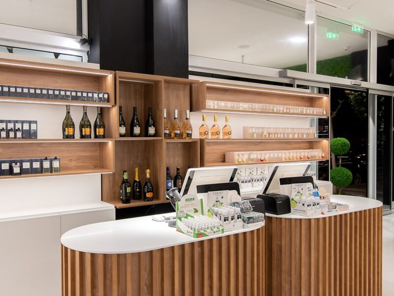 Make Me Up Δεμπεγιωτης Καλαματα