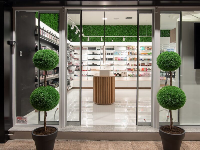 Make Me Up Δεμπεγιωτης Καλαματα