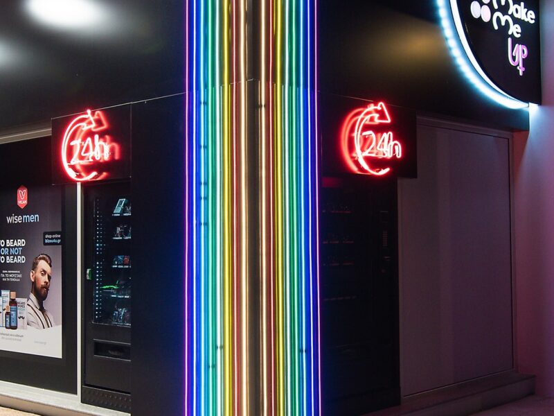 Make Me Up Δεμπεγιωτης Καλαματα