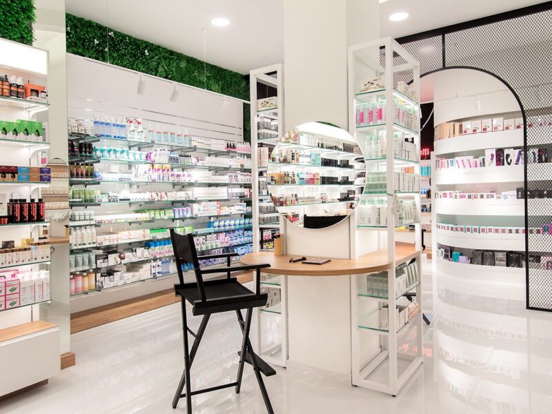 Make Me Up Δεμπεγιωτης Καλαματα