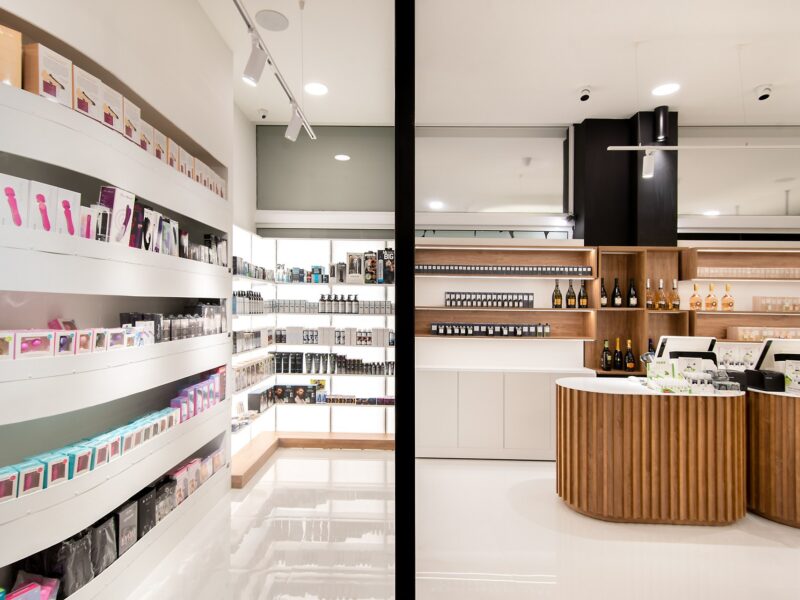 Make Me Up Δεμπεγιωτης Καλαματα